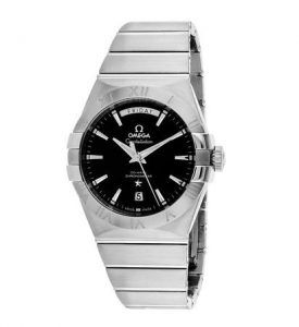 The 38 mm copy Omega Constellation 123.10.38.22.01.001 watches have black dials.