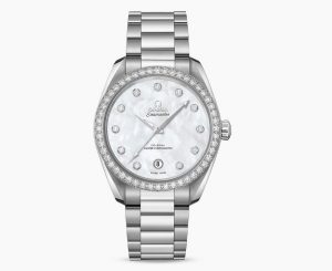 The white mother-of-pearl dials fake Omega Seamaster Aqua Terra 150 M 220.15.38.20.55.001 watches have white mother-of-pearl dials.