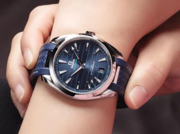 The Aqua Terra 150M looks elegant but sporty too.