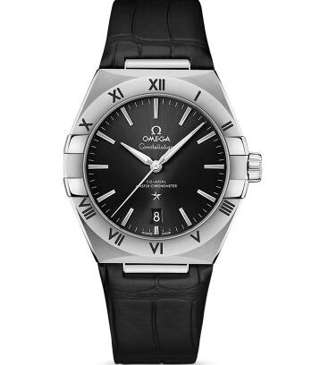 The new Constellation for men feature the 39 mm cases.