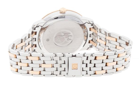 The male fake watches are made from stainless steel and 18k gold.